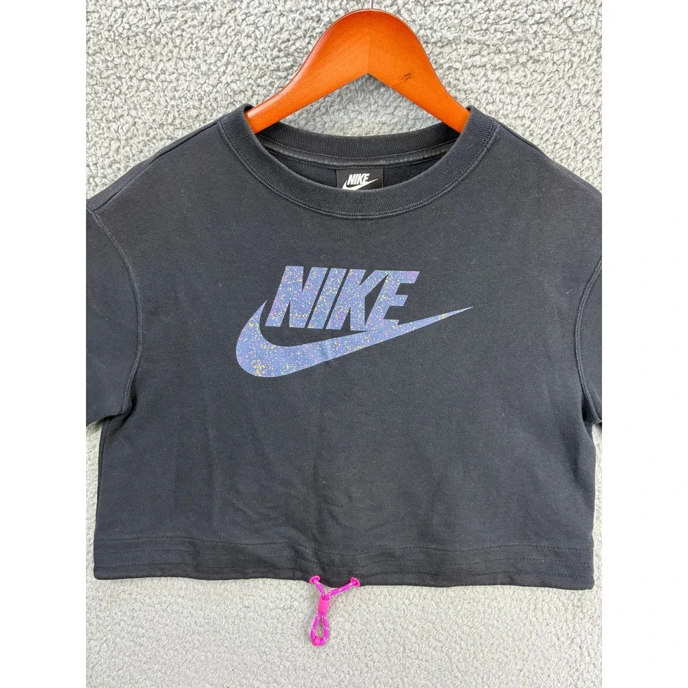 Nike Graphic Swoosh Short Sleeve Cropped T-Shirt Womens S Black Pink Cinch Hem